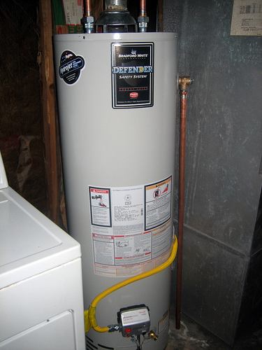 water heater installation by a plumbing contractor in Aurora, CO